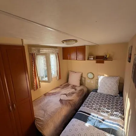 Campsite Bungalow, Bleu Morillons -